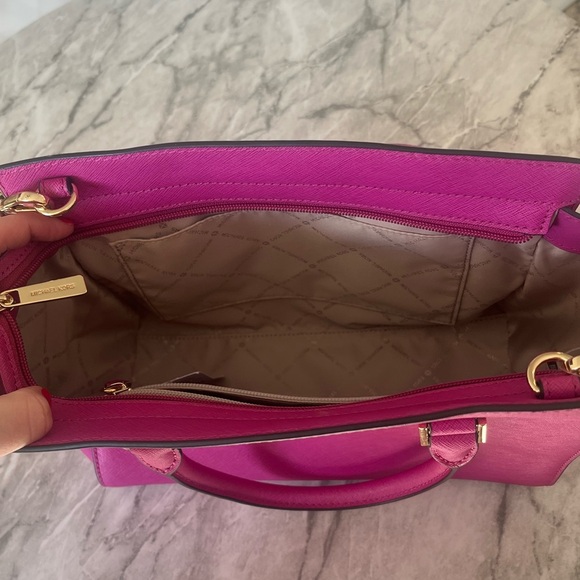 NWT Micheal Kors Medium Selma Saffino Leather Studded Satchel, Hot Pink - Picture 8 of 10